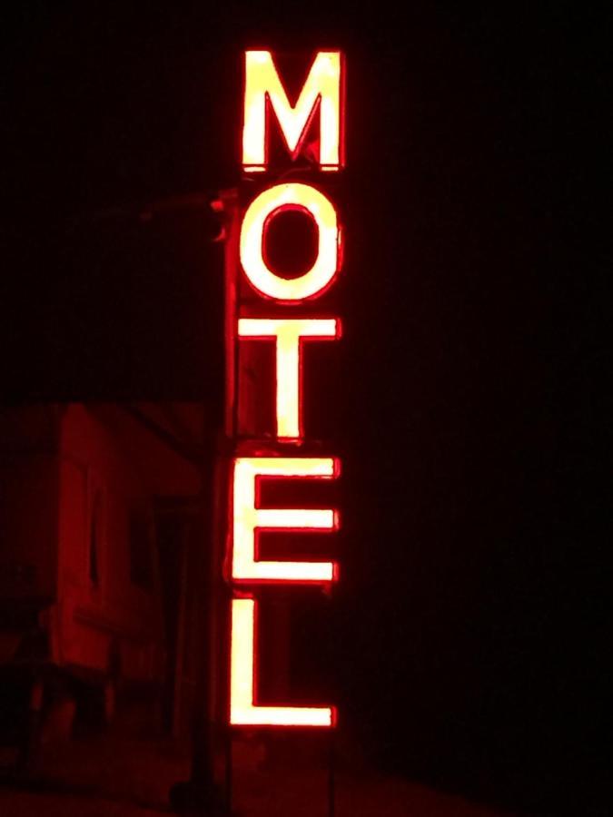 Hotel Piekalne Kalniesi Exterior foto